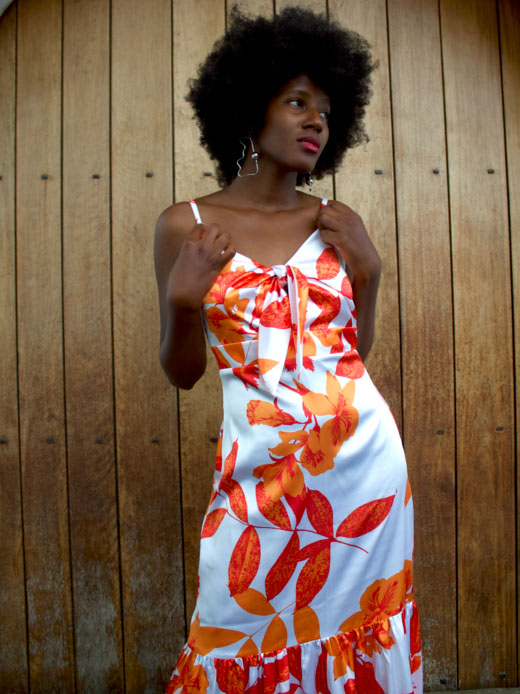 vestido-blanco-con-naranja